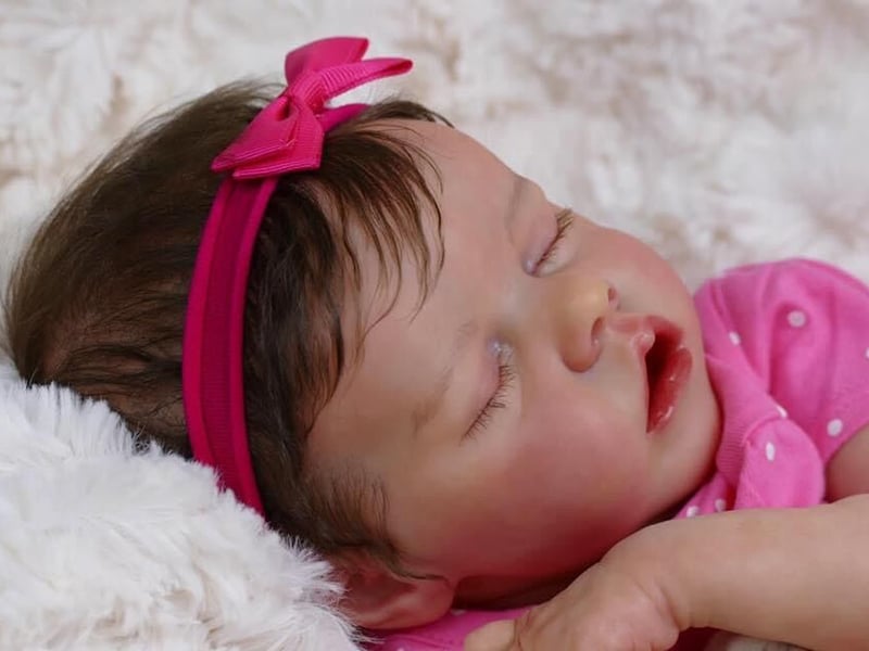 17 pouces Lindsay Dormir Bébé Reborn Fille avec cheveux courts