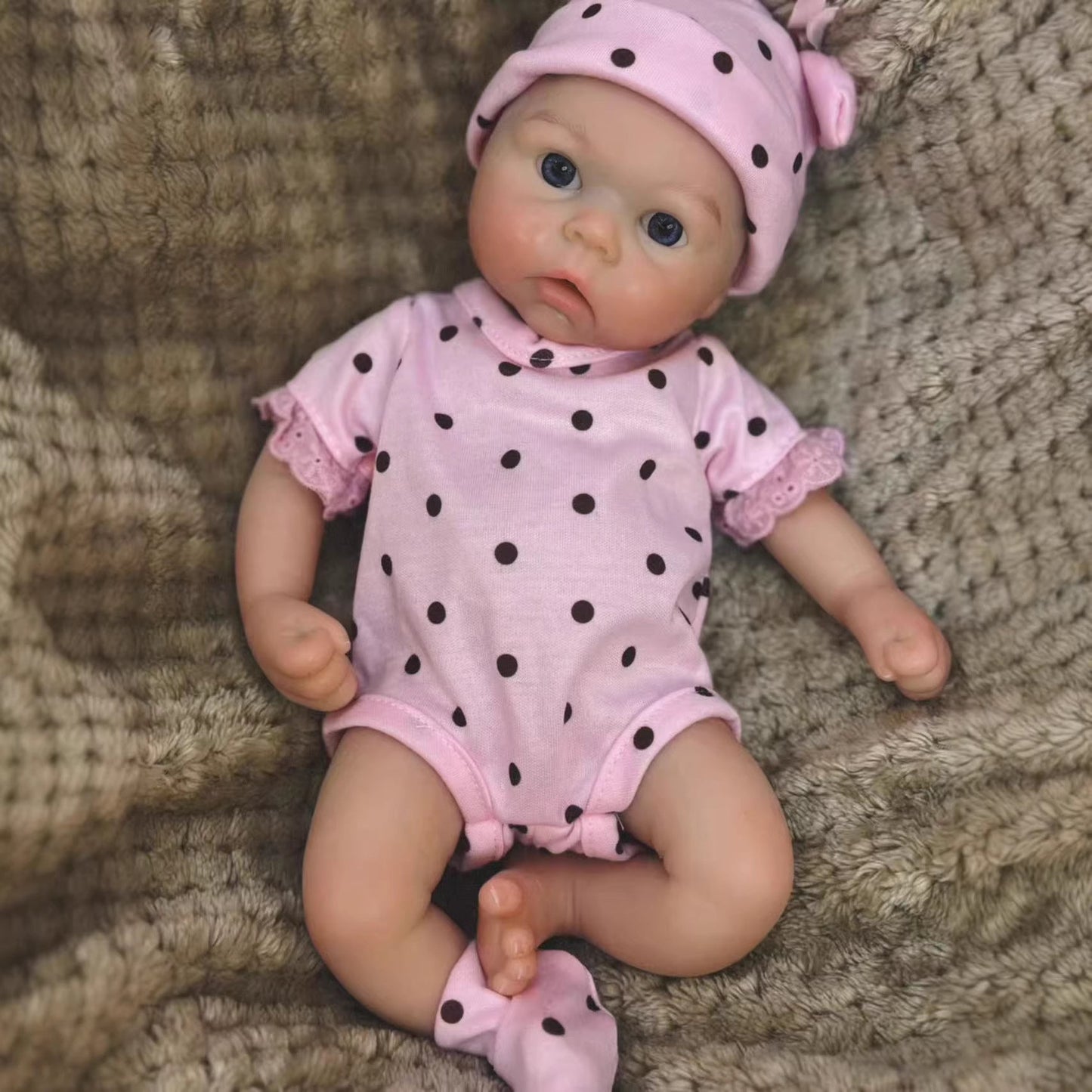 Poupées jumelles reborn en silicone de 33 cm vêtues de vêtements roses