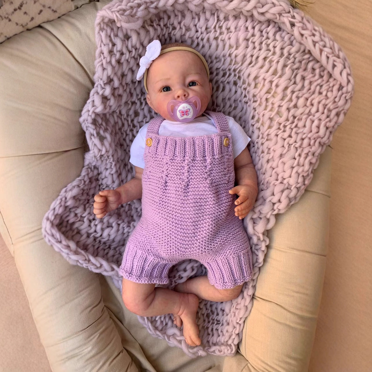 Poupée Reborn mignonne aux yeux ouverts de 20 pouces