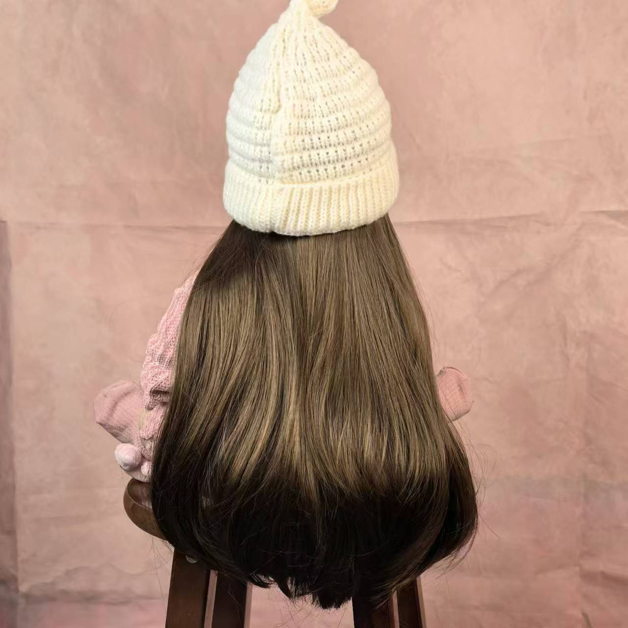 Bébés filles jumelles reborn aux cheveux longs et aux yeux bleus de 22 pouces - Betty