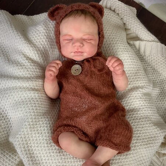 Poupée reborn Pascale de 48 cm peinte en 3D aux yeux fermés d'un réalisme saisissant