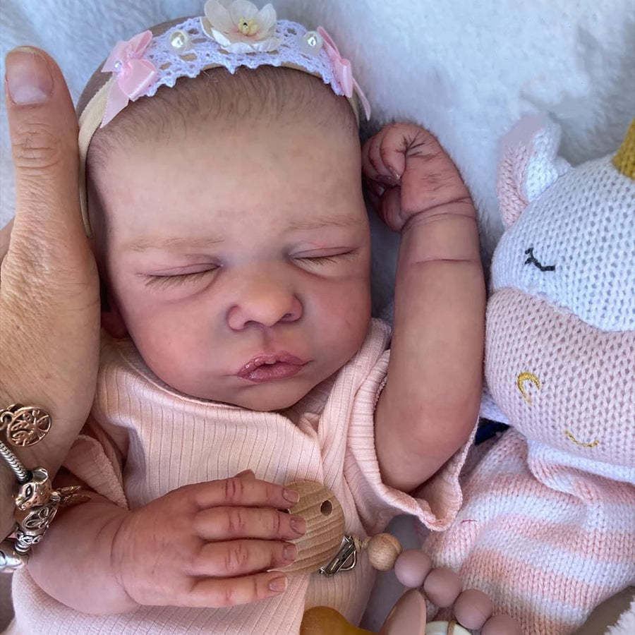 Poupées Reborn Merlin yeux fermés 19 pouces Romy