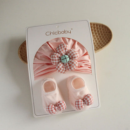 Ensemble de 2 bonnets et chaussettes pour bébé avec une jolie fleur et un nœud papillon