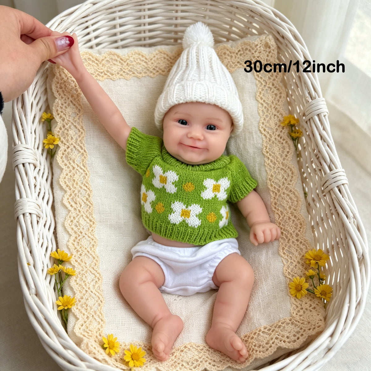 Bébé reborn Maddie Smile de 30 cm en silicone intégral vêtu de tenues vertes