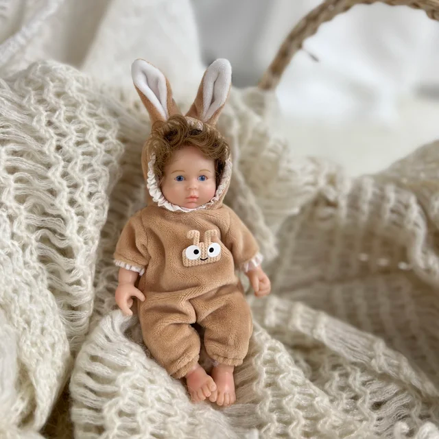 Poupée Reborn Mini en Silicone de 6 pouces avec Yeux Ouverts et Cheveux Courts