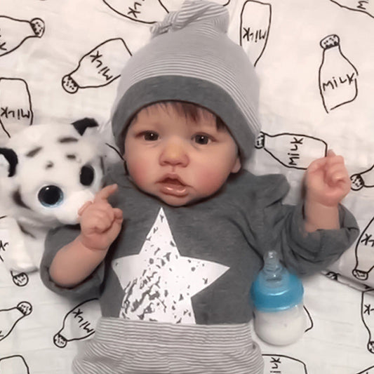 22" avec yeux ouverts et fermés Ruby Bébé Reborn Garçon