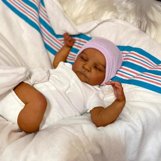 Poupée Reborn Miles de 45 cm yeux fermés peau foncée - Levi