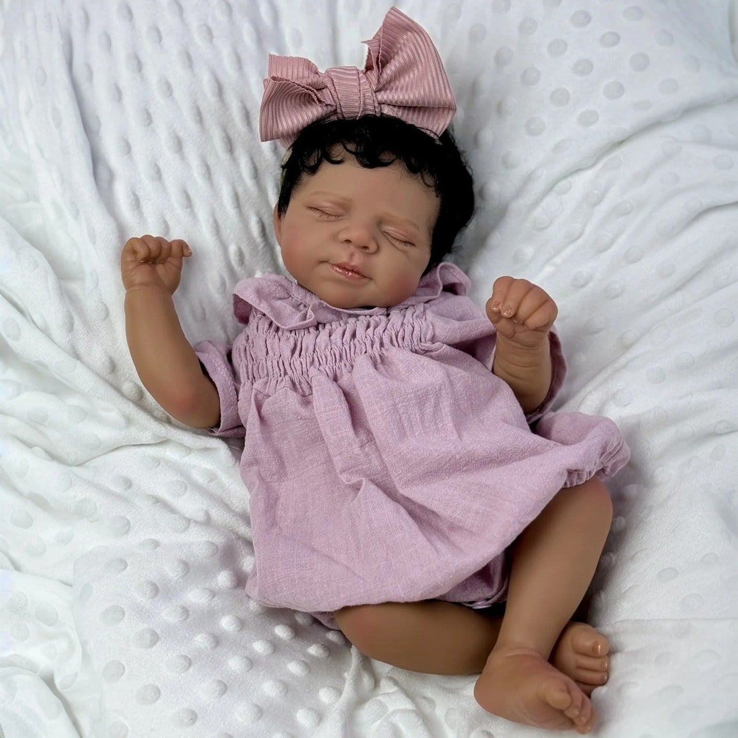 Bébé Reborn Fille Mignon Setlla Peau Foncée Endormi 48cm - Pascale