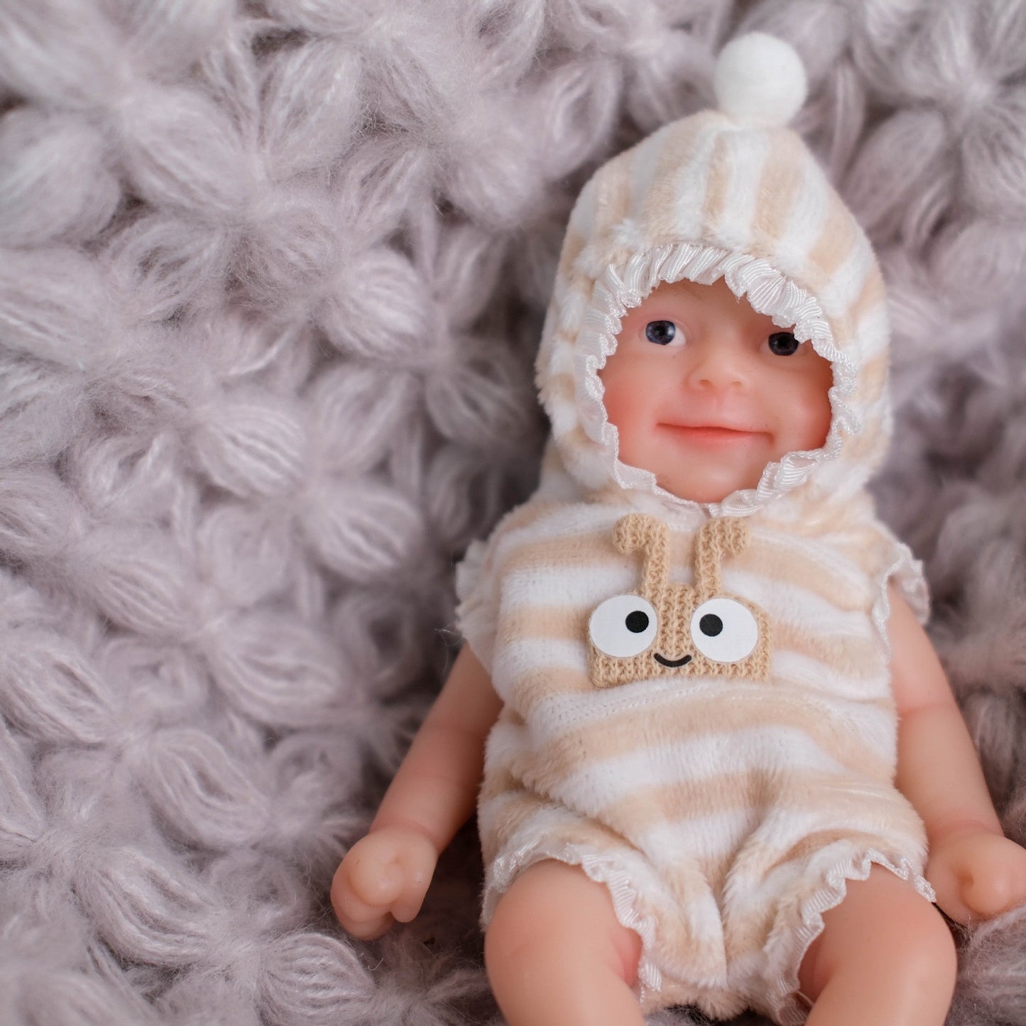 Poupée reborn miniature en silicone de 15 cm aux yeux ouverts - Fille-Sébastien