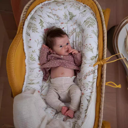 Poupée Reborn Irma 45 cm yeux ouverts cheveux courts Bettie