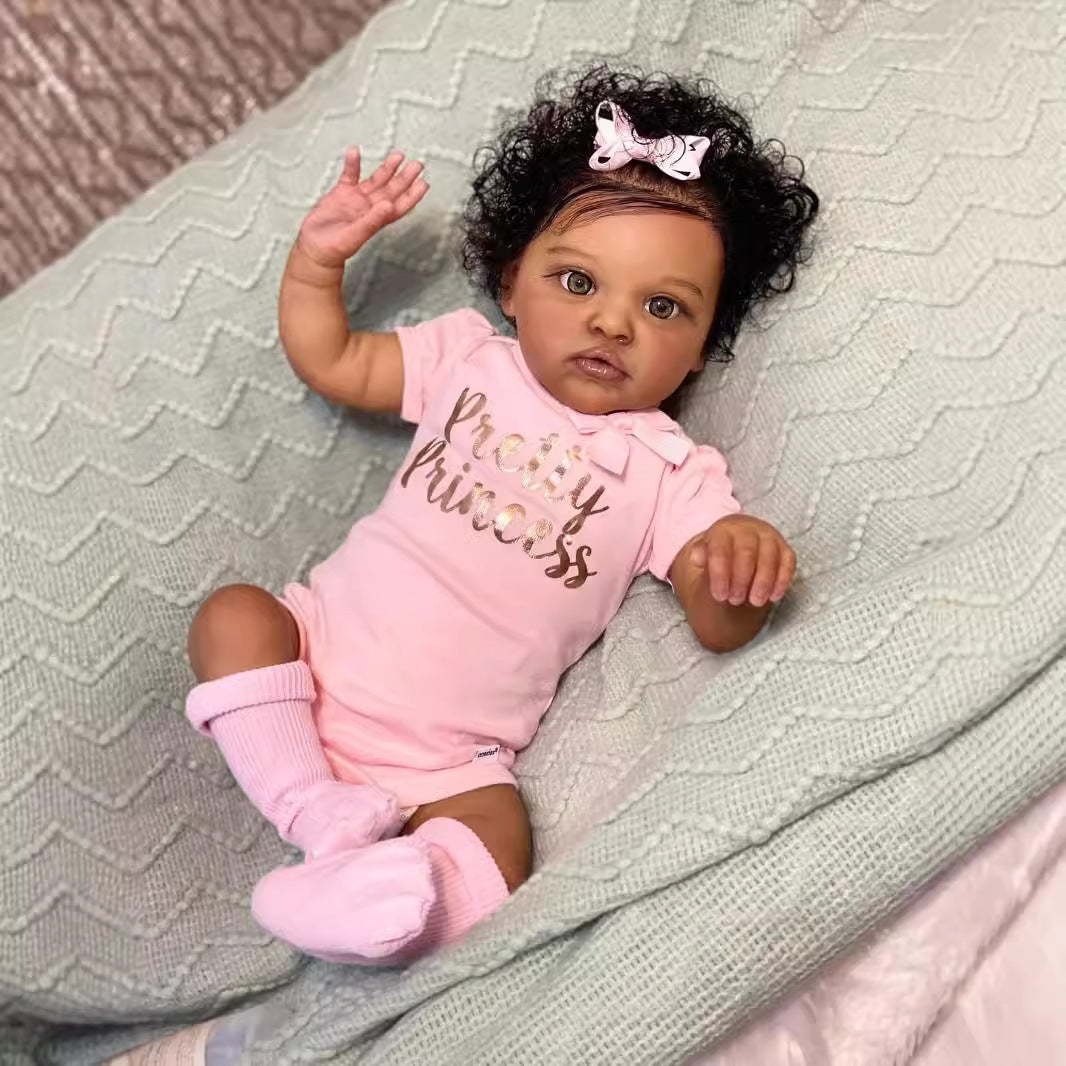 20 pouces yeux ouverts peau foncée cheveux bouclés Poupée Reborn-Chantal
