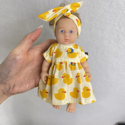 Poupée Reborn Mini en Silicone de 6 pouces avec Yeux Ouverts et Cheveux Courts