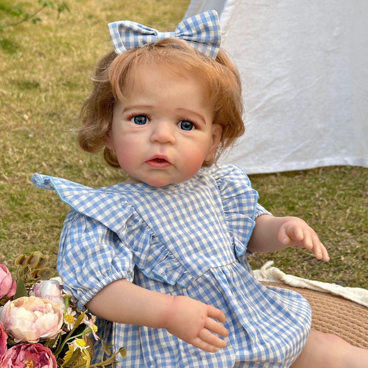 Bébé Reborn blond aux yeux ouverts de 61cm - Sandie