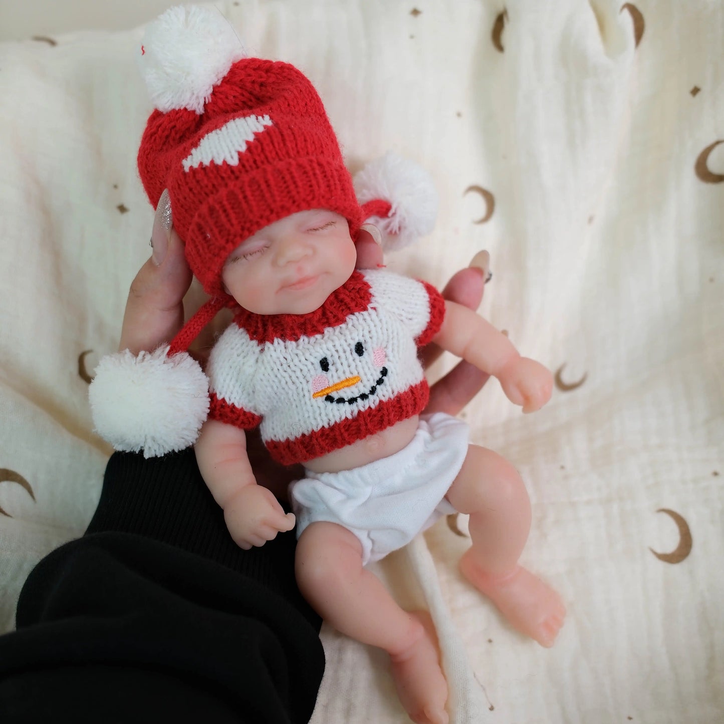 20cm Closed Eyes Mini Silicone Reborn Doll Girl-Pascale
