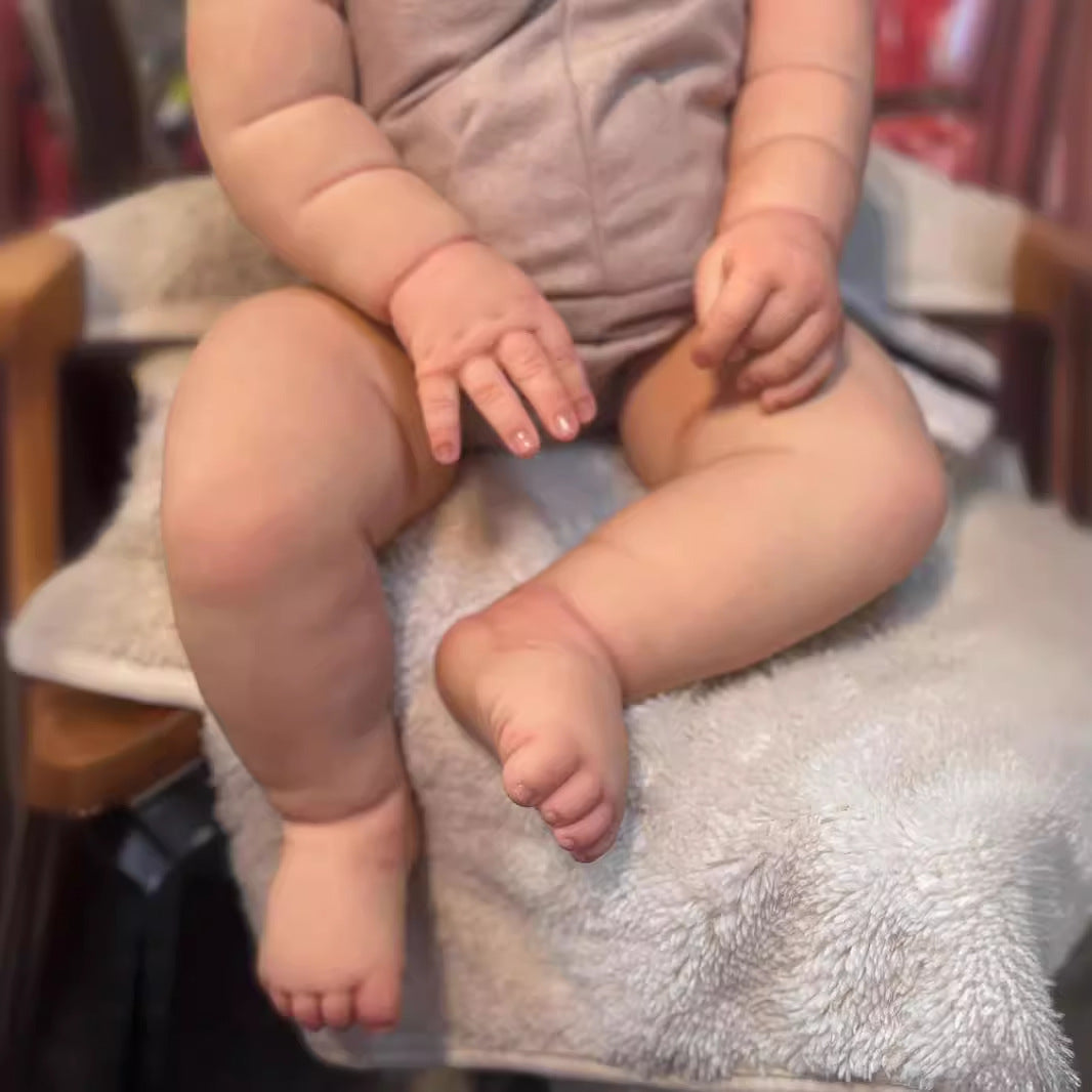 Poupée Reborn Hazel aux yeux fermés de 24 pouces - Pickle