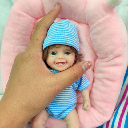 Mini poupée Reborn entièrement en silicone aux yeux ouverts de 15 cm avec vêtements bleus