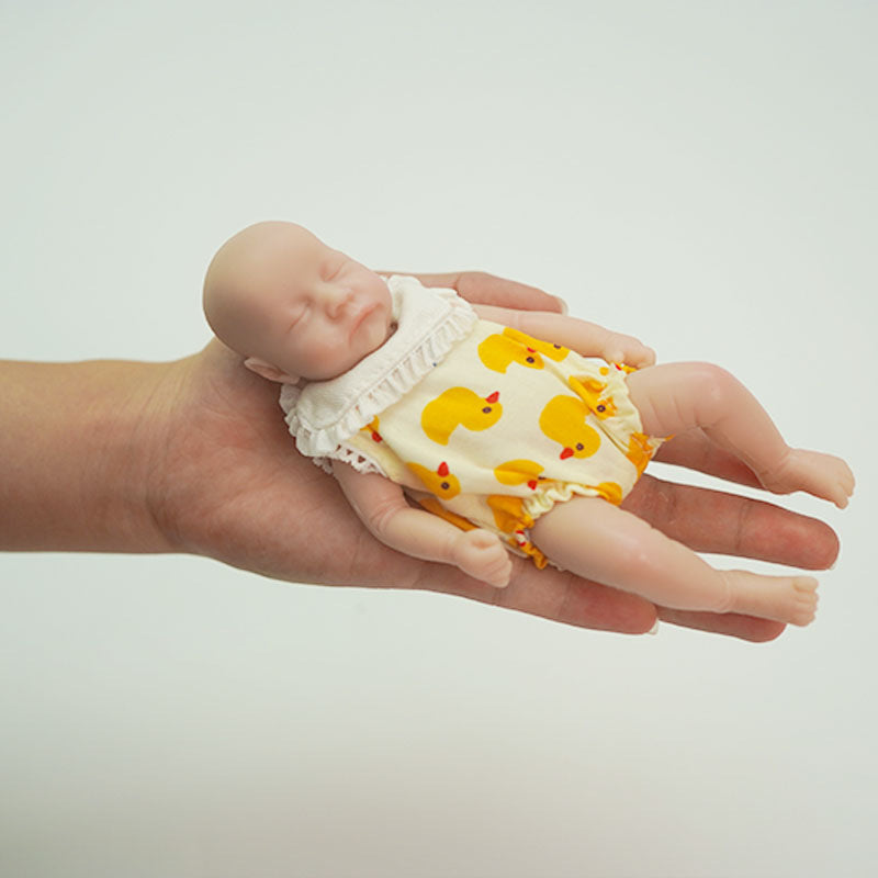 Mini poupée Reborn en silicone 6 pouces yeux fermés jumeaux