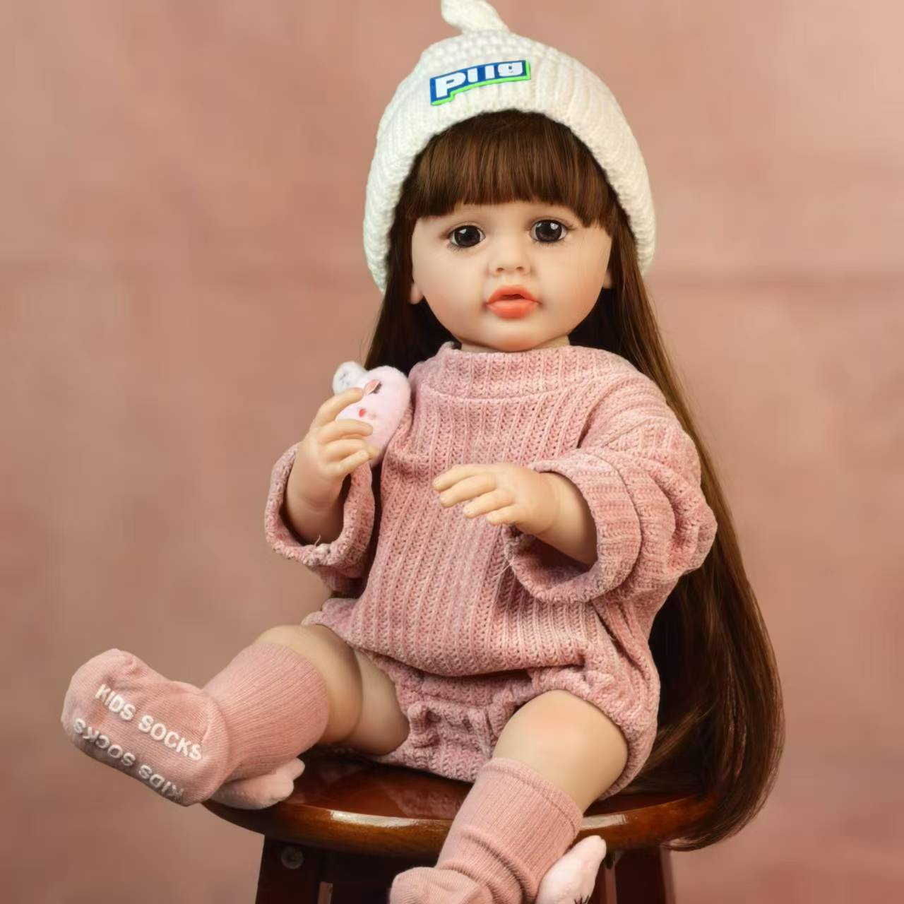 Bébés filles jumelles reborn aux cheveux longs et aux yeux bleus de 22 pouces - Betty