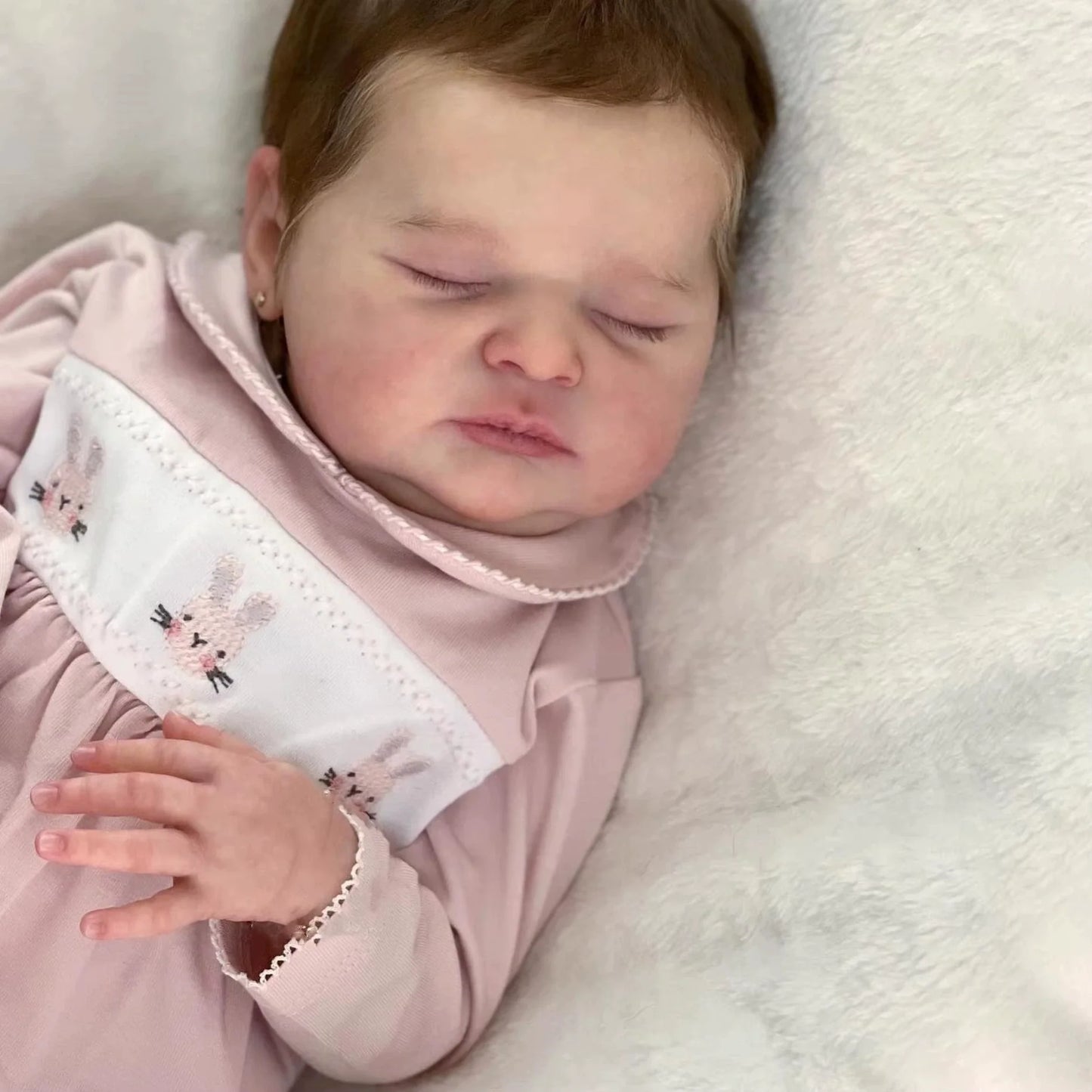 20 Inches Lifelike Closed Eyes Short Hair Reborn Doll-Laura