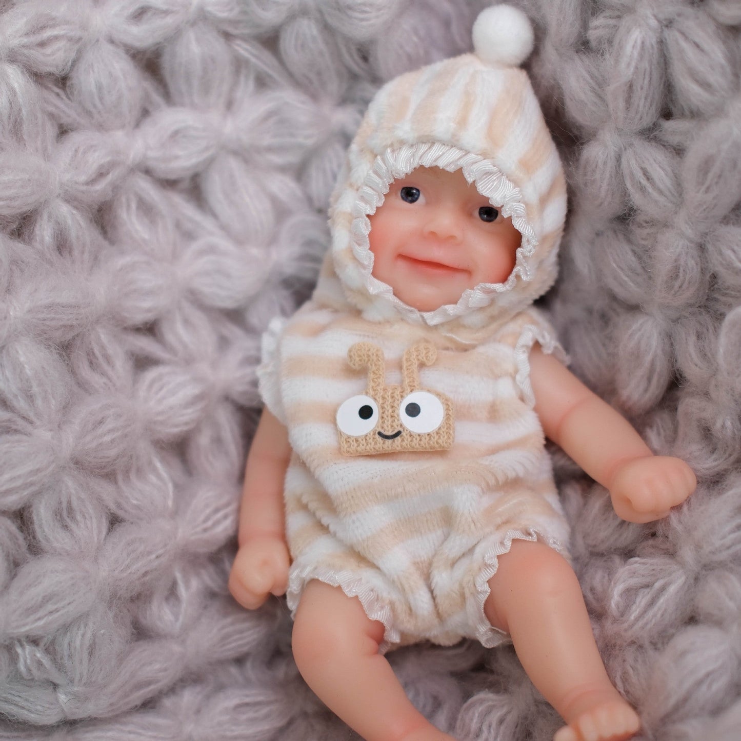 Poupée reborn miniature en silicone de 15 cm aux yeux ouverts - Fille-Sébastien