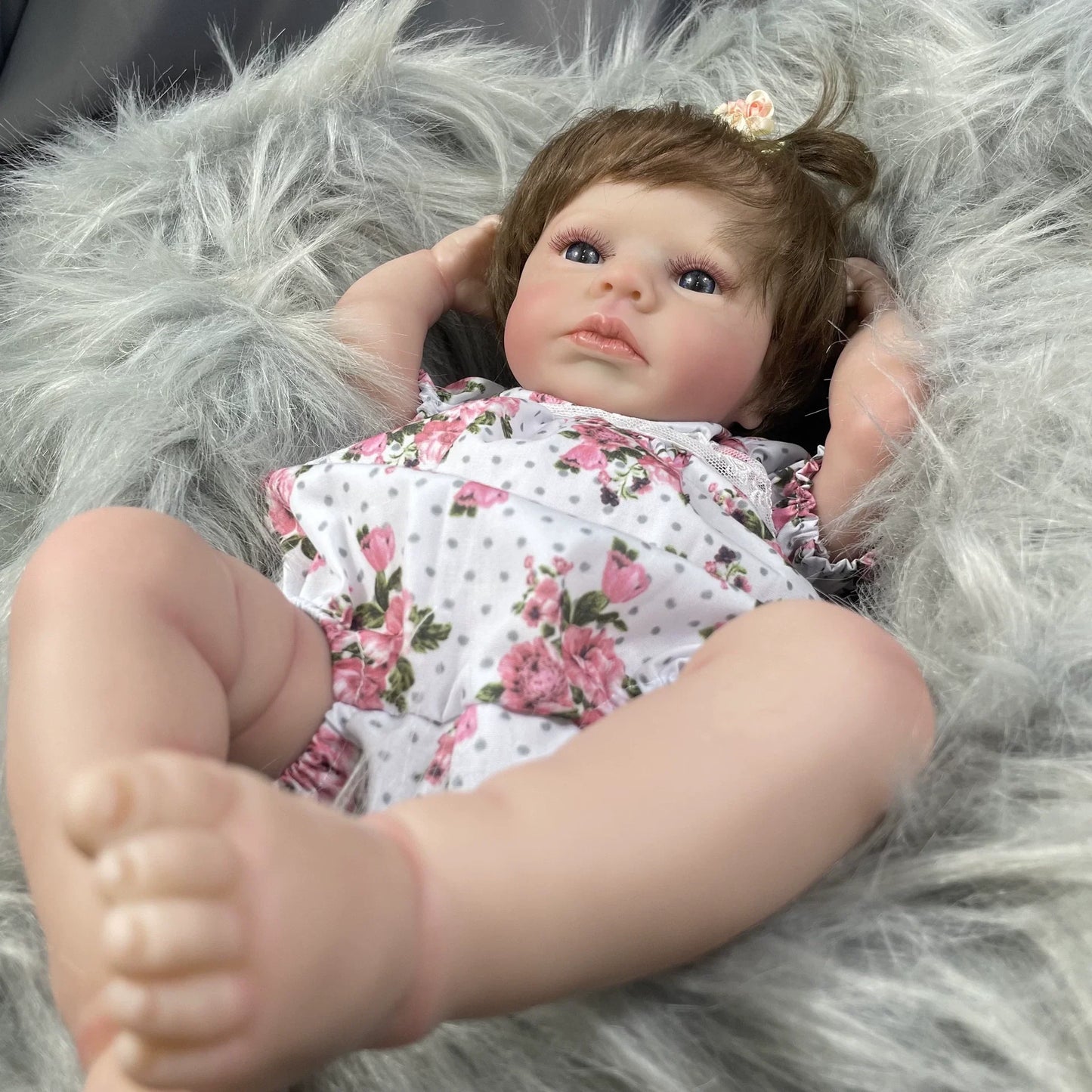 Poupée Reborn Loulou endormie de 20 pouces cheveux courts et corps doux