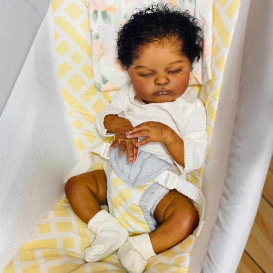 Poupée Reborn Elsie 19 pouces réaliste aux yeux fermés et à la peau foncée-Laura