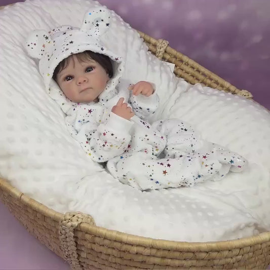 Bébé reborn Bettie 45 cm corps en vinyle réaliste cheveux courts