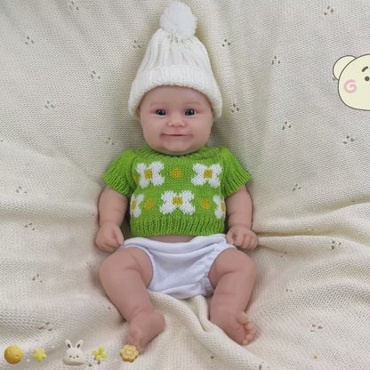 Bébé reborn Maddie Smile de 30 cm en silicone intégral vêtu de tenues vertes